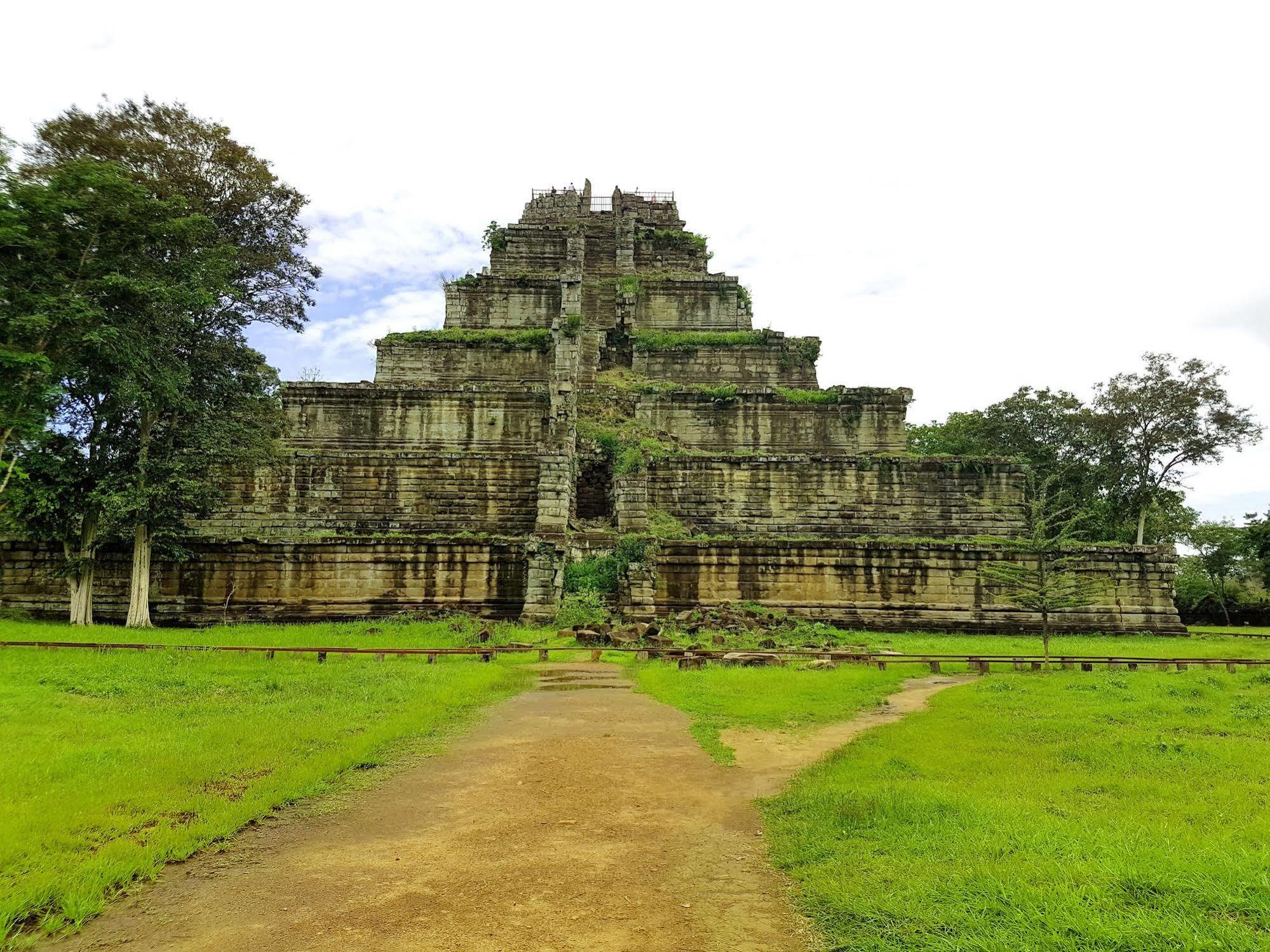 Villa Agati Siem Reap Bagian luar foto